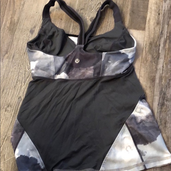 workout tank top - Picture 2 of 4